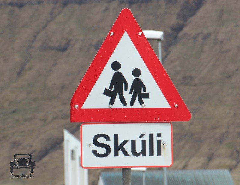 Gefahrenschild Faeroer Inseln - Kinder Schule______