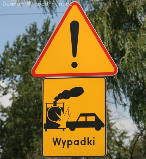 Gefahrenschild Polen - keine Schranken Bahnunfall