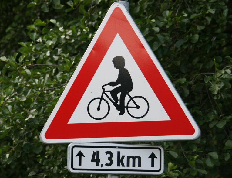 Gefahrenschild Radfahrer - Slowakei