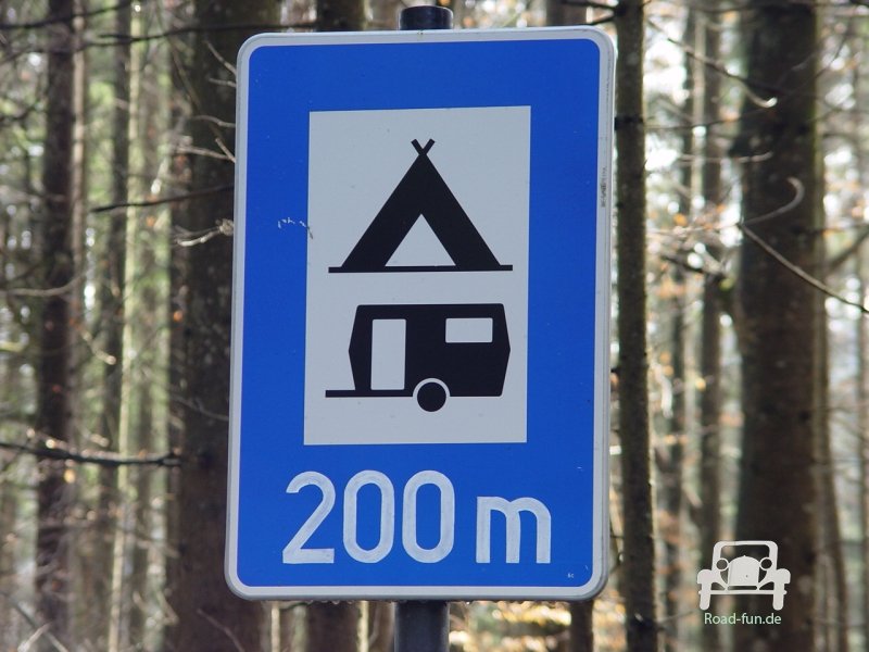 Hinweisschild Camping - Deutschland 