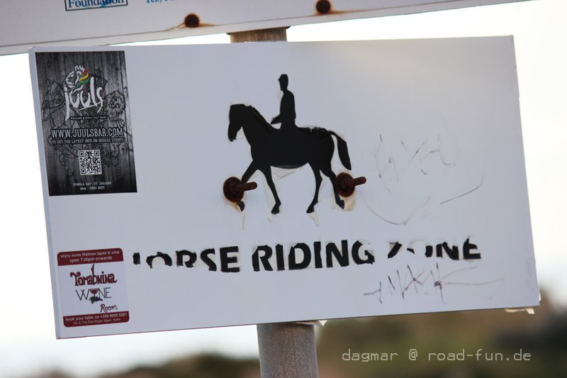 Malta Hinweisschild - Pferde Reitweg