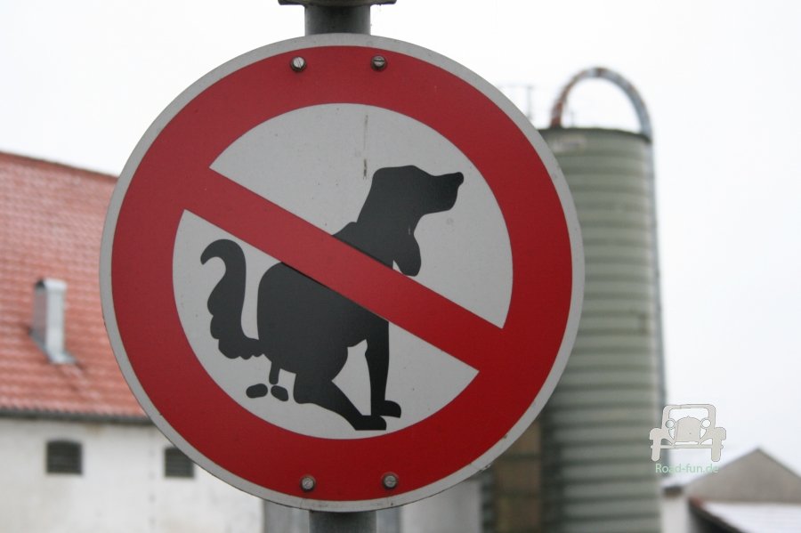 Verbotsschild Hunde - Deutschland 