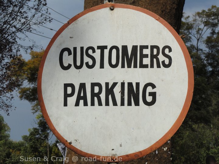 Verbotsschild Malawi - Kundenparkplatz