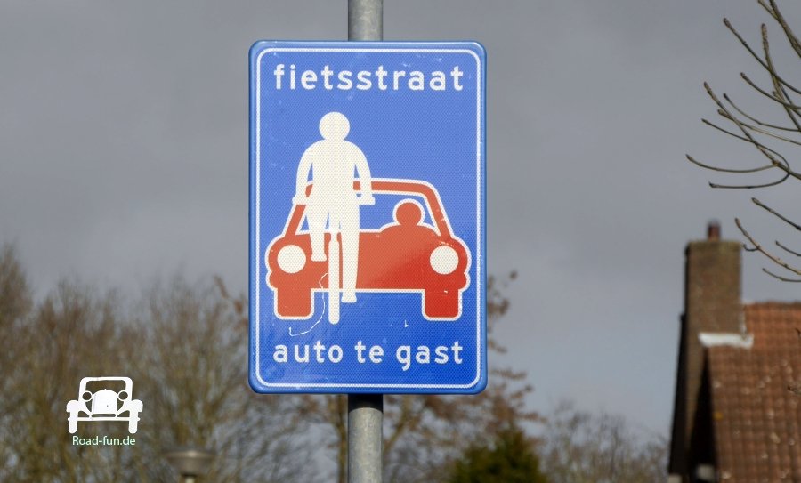 Verkehrsschild Hinweis Radstrasse - Niederlande