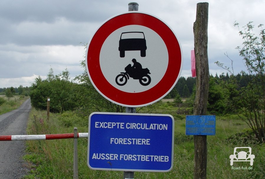 Verkehrsschild Strasse Verbot Durchfahrt Auto - Belgien