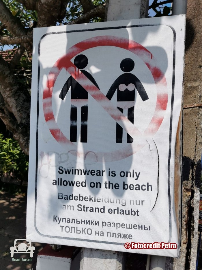 Verbotsschild am Strand Sri Lanka
