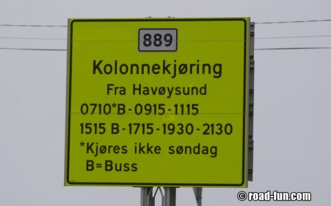 Hinweisschild Norwegen - Kolonnenfahren