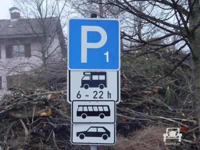 Hinweisschild Parken - Deutschland   