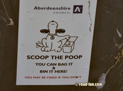 Hinweisschild Schottland - Hunde Poop
