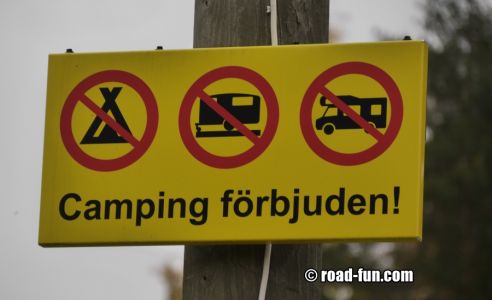Verbotsschild Schweden - co camping