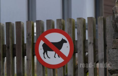 Verbotsschild outer Hebrides - keine Schafe