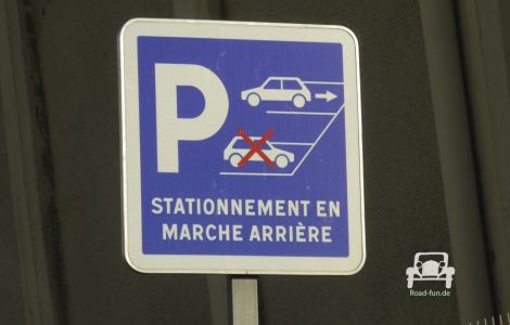 Verkehrsschild Parken Frankreich 