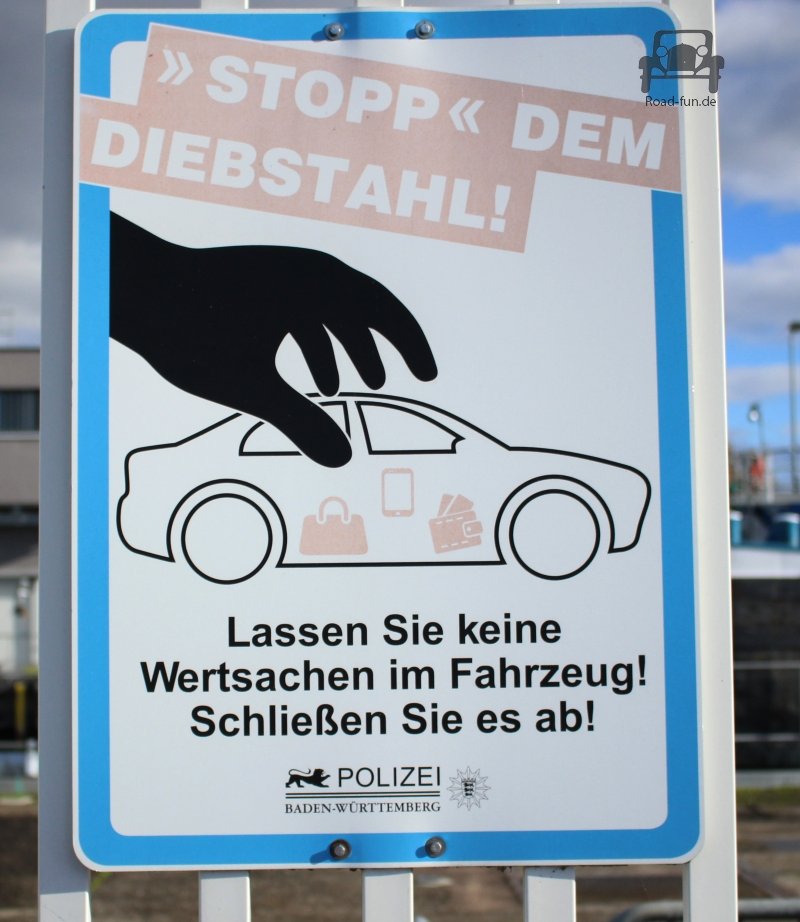 Gefahrenschild Deutschland - Autoeinbruch