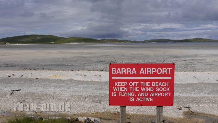 Gefahrenschild outer Hebrides - Barra Airport