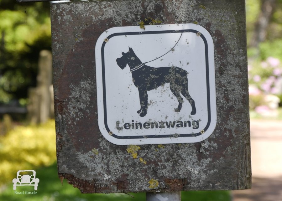 Hinweisschild Hunde Leinenzwang - Deutschland