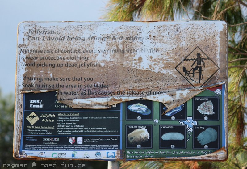 Malta Hinweisschild - Verhalten Am Strand (2)