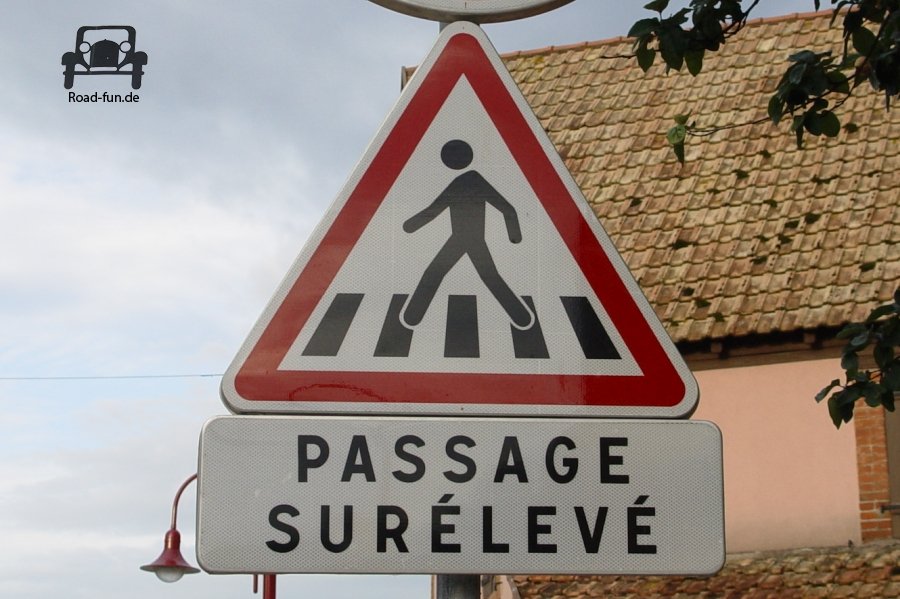 Verkehrsschild Gefahr Frankreich 