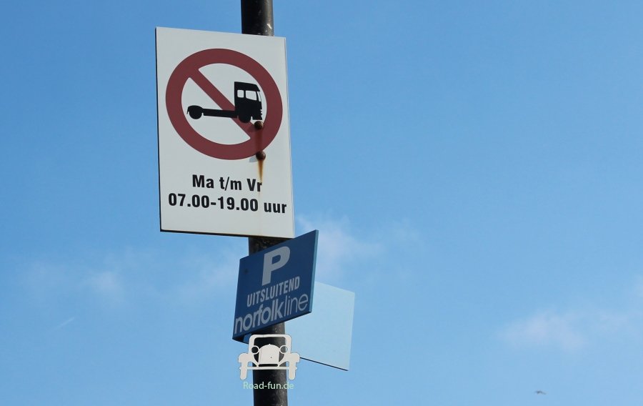 Verkehrsschild Strasse Parkverbot Niederlande