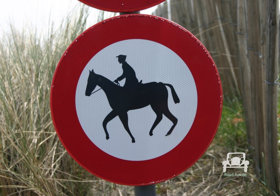 Verkehrsschild Strasse Verbot Durchfahrt Reiter - Belgien