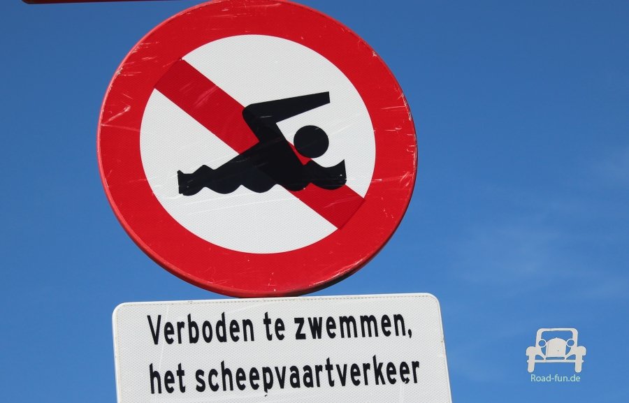 Verkehrsschild Wasser Verbot Baden Niederlande 