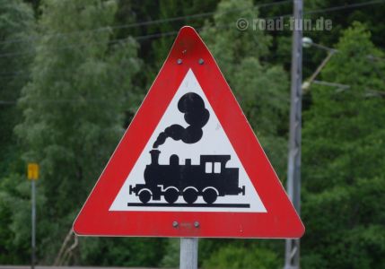 Gefahrenschild Norwegen - unbeschrankter Bahnübergang