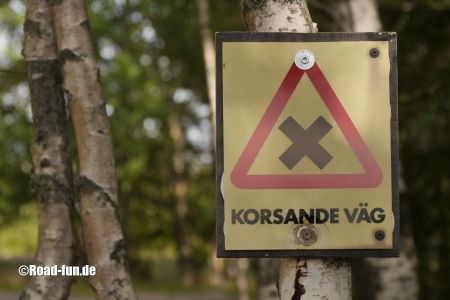 Gefahrenschild Schweden - Kreuzung