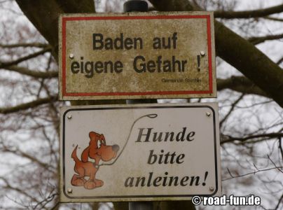 Hinweisschild Deutschland - Leinenpflicht für Hunde 