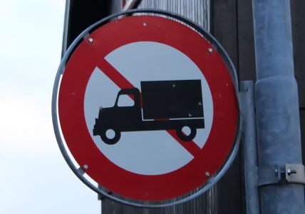 Durchfahrt verboten für LKW - Faeroer Inseln