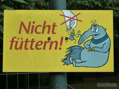 Verbotsschilder im Dortmunder Zoo - nicht fuettern