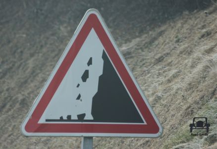 Verkehrsschild Gefahr Steinschlag - Frankreich