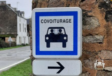 Verkehrsschild Hinweis car sharing Frankreich  