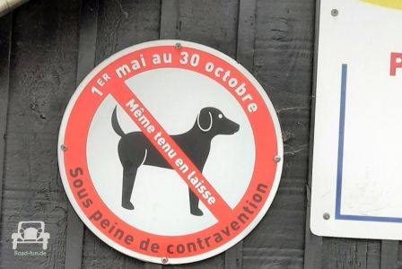 Verkehrsschild Hunde Verbot Frankreich   