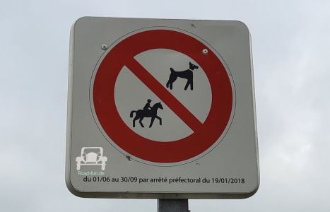 Verkehrsschild Pferde Verbot Frankreich  
