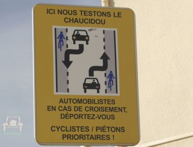 Hinweisschild Verkehrsregelung - Frankreich